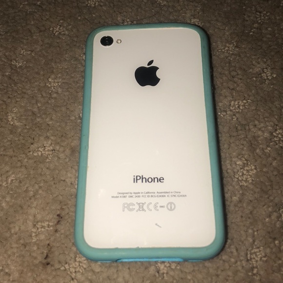 iPhone 4 - Picture 2 of 2